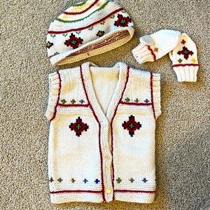 Little Girl’s/Boy’s Handmade Knit Set - 12-24 months.